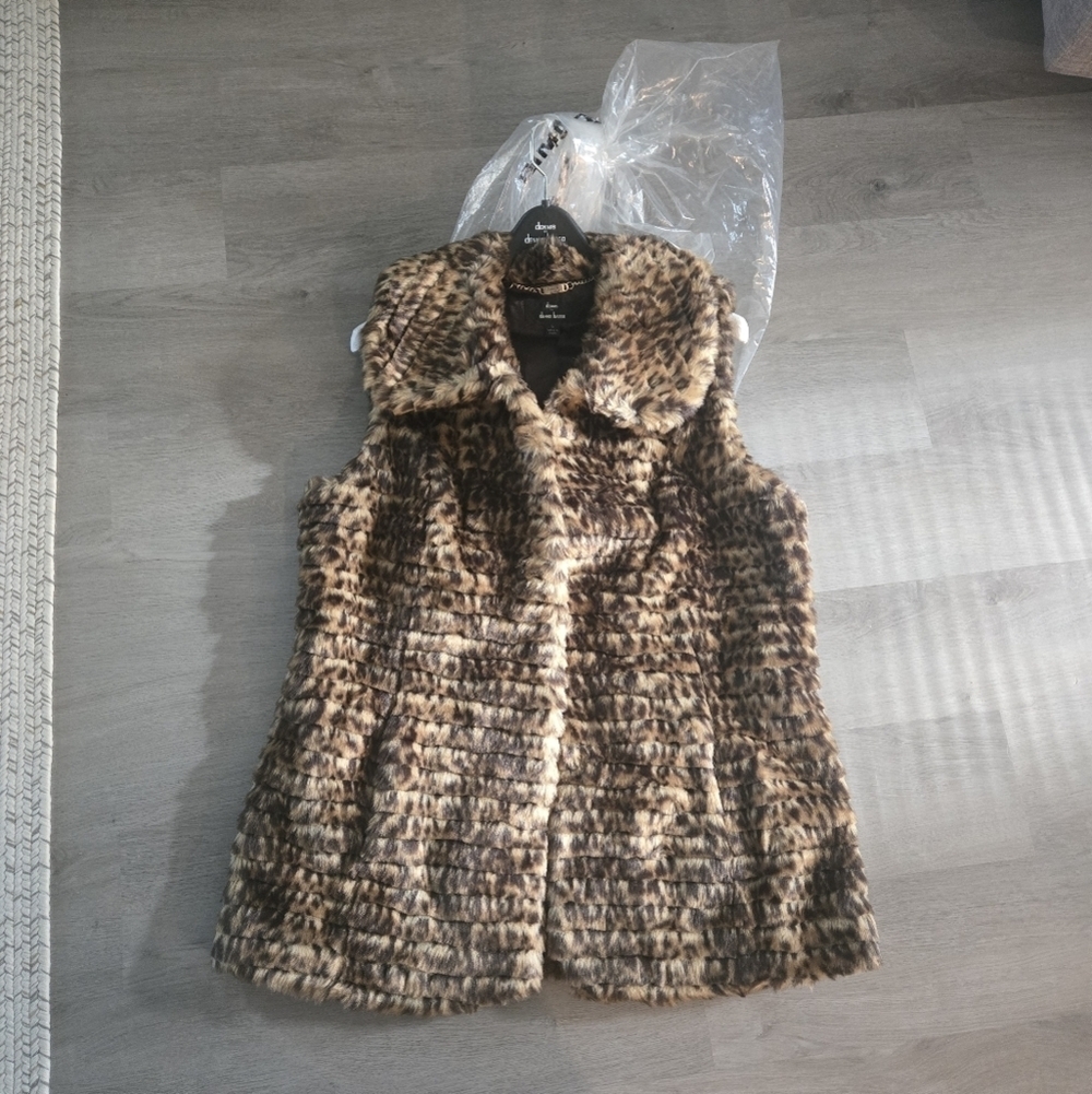NWT Dennis Basso Faux Fur Brown Leopard Print Vest‎